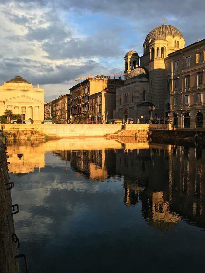 Le Cupole Di Trieste Hotel Luaran gambar